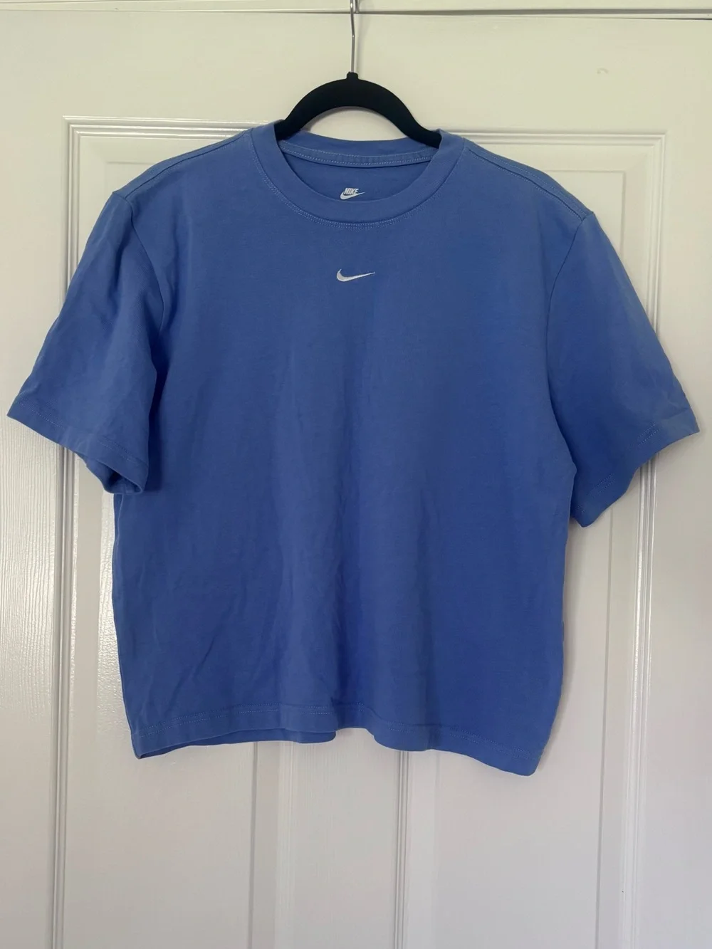 Nike Sportswear Essential Boxy T-Shirt Women’s size S Polar